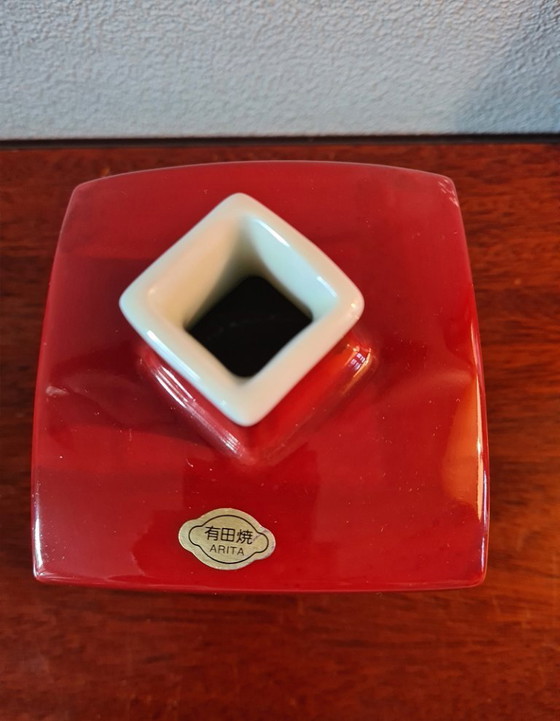 Image 1 of Old Arita porcelain vase in vermilion with the words "flowers, birds, wind and moon".