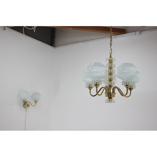 Set composto da un lampadario vintage e una lampada da parete