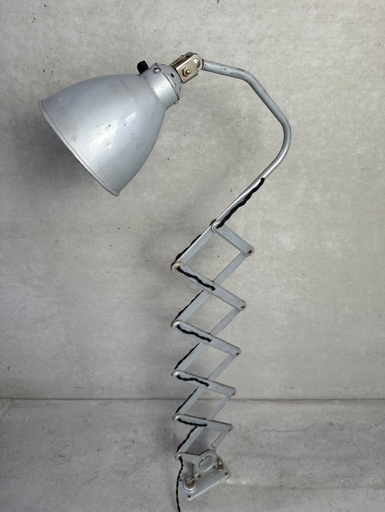Image 1 of Vintage industriële schaarlamp AGI