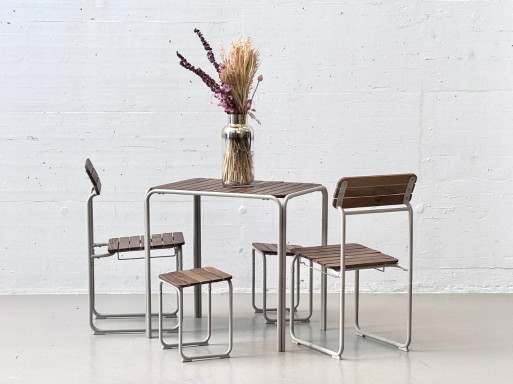 IKEA FURUÖN tuinset met tafel, 2 stoelen en 2 krukjes, gemaakt van acaciahout.
