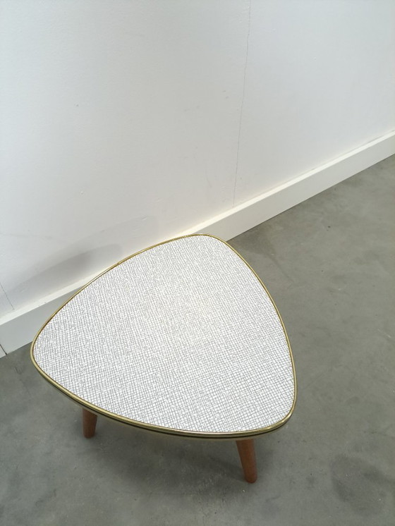 Image 1 of Mesa auxiliar de los años 50 para plantas con tablero de fórmica a rayas blancas y grises, n.º 31