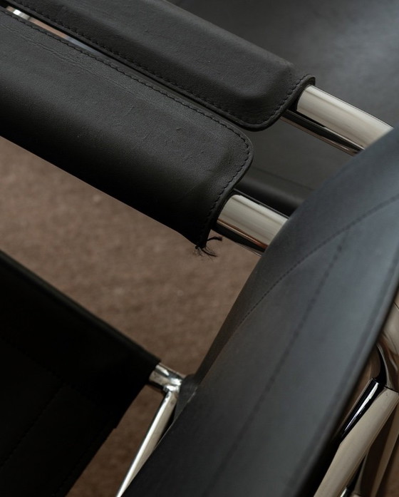 Image 1 of Vintage Bauhaus Klinte loungestoelen van chroom en zwart leer, ontworpen door Tord Björklund voor IKEA, jaren 80, set van 2.