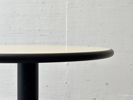 Image 1 of Mesa redonda de Gerd Lange para Thonet, década de 1980.