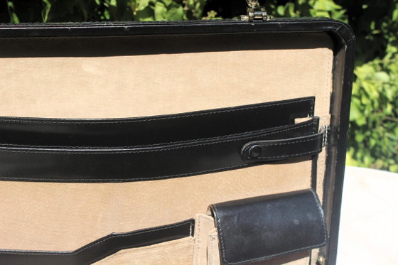 Vintage Briefcase From The Antler Brand – Laptop bags, Leather, Metal (photo 8 of 10)