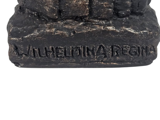 Image 1 of Charlotte van Palland (1898-1997) - Inscription: Wilhelmina Regina 1898-1948/ 1890-1962