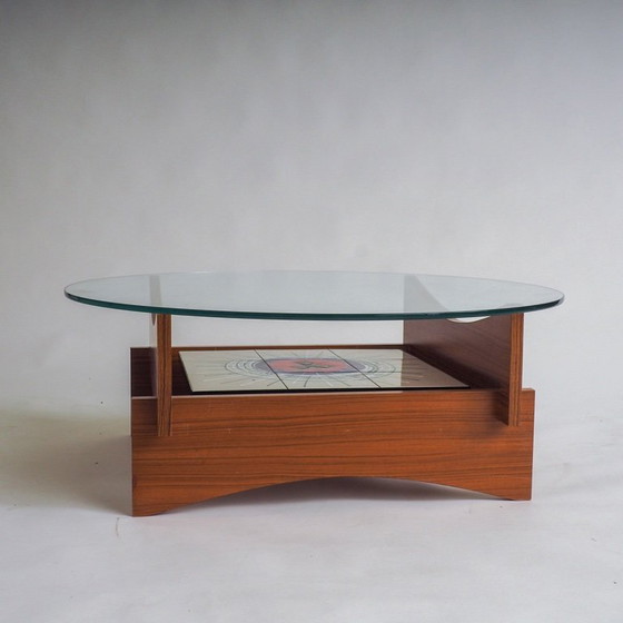 Image 1 of Tavolino rotondo di metà secolo con piastrelle in ceramica