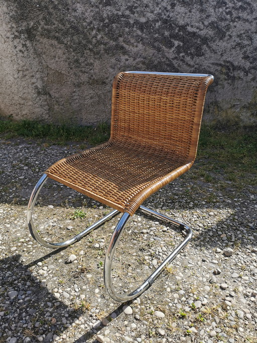 Mr10 chair Mies van der Rohe 