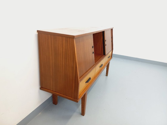 Image 1 of Credenza vintage in legno stile teak degli anni '60