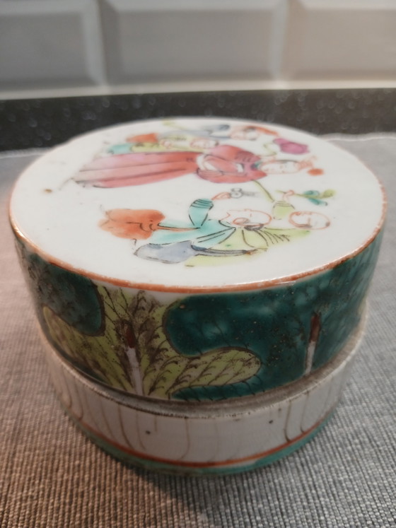 Juego de 4 piezas de porcelana china, período Daoguang, principios del siglo XIX, Famille Rose, estilo (photo 14 of 14)