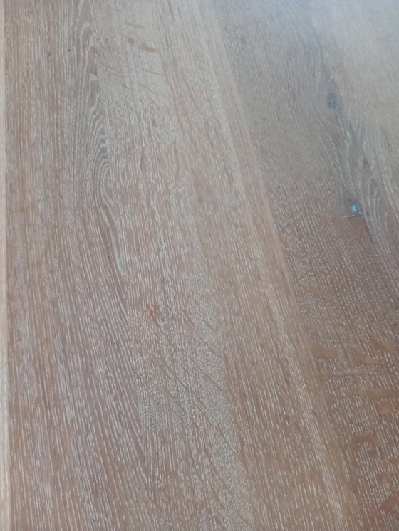 Image 1 of Table ovale Seuren 2,40/1,10 avec plateau en chêne massif et piètement papillon