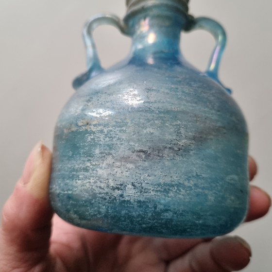 Jarrón Murano Scavo azul celeste con brillo nacarado, ¡una pieza llamativa de mediados de siglo! (photo 6 of 15)