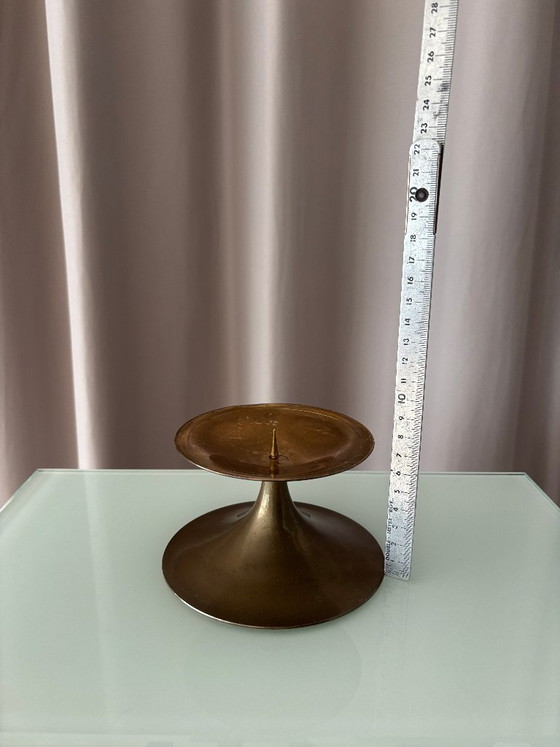 Vintage Brass Pedestal Candle Holder – Sculptural Mid-Century Design – Bronze (photo 4 of 9)