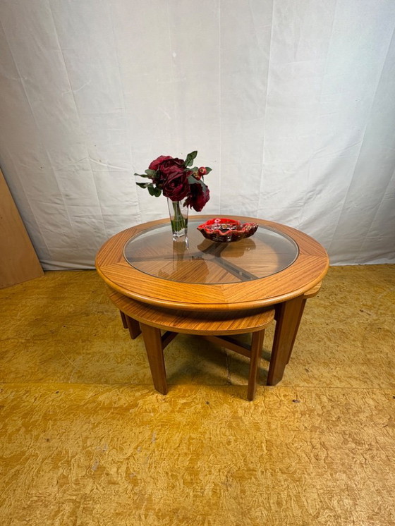 Image 1 of Mid-century retro vintage teak round coffee table with 3 nesting side tables by g plan – 1960    Elegant design|functional