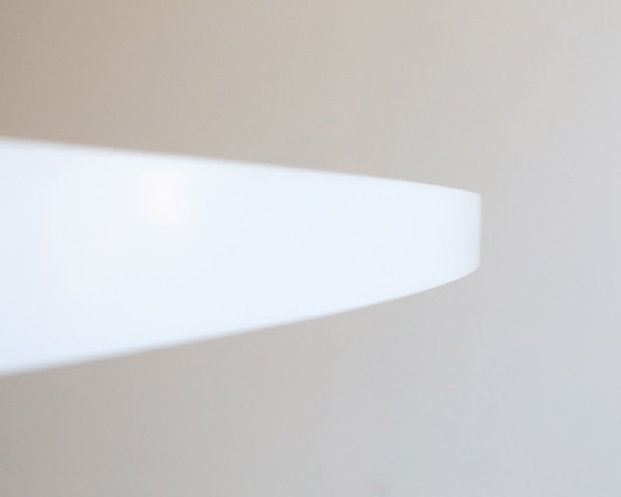 Image 1 of Vintage white round dining table 120 cm