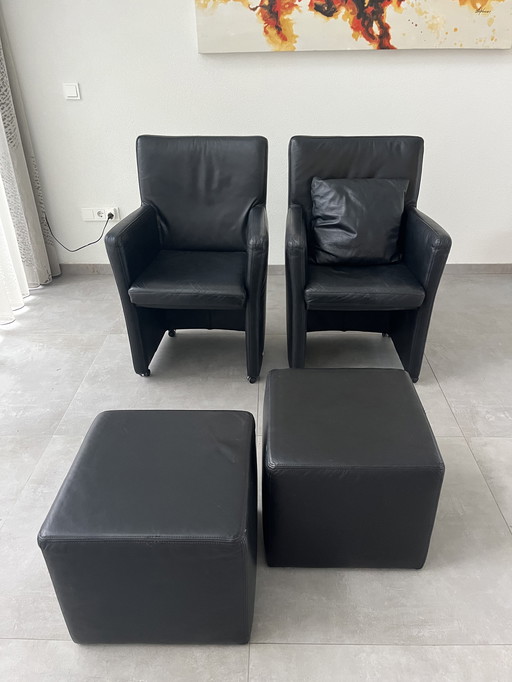 2 x Hukla-Stuhl und 2 x Fußbank/Hocker