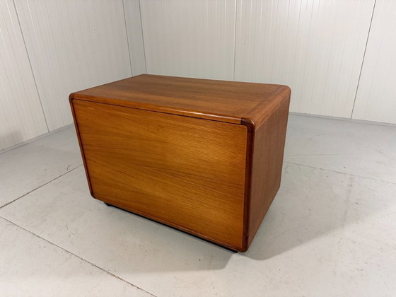 Image 1 of Mueble de TV con audio de teca Dyrlund sobre ruedas, años 60