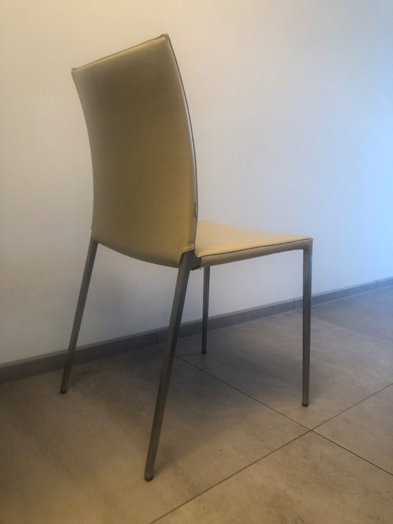 Image 1 of Esstisch aus Kirschholz mit 6 passenden Esszimmerstühlen