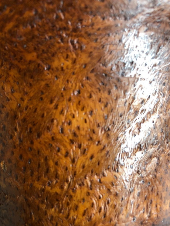 Image 1 of Una ciotola in legno ricavata dalla specie erbacea black-boy dell'Australia occidentale