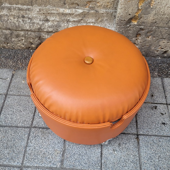 Image 1 of Puff naranja, serie Dilly Dally, Luigi Massoni para Poltrona Frau, 70’s - Italia