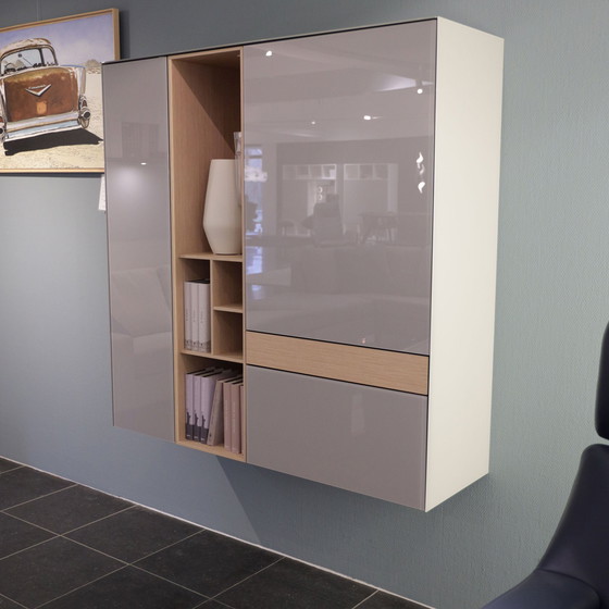 Image 1 of Spectral Ameno hangkast