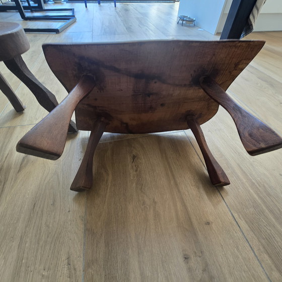 Image 1 of Dit zijn vintage brutalistische houten tafeltjes uit de jaren 70