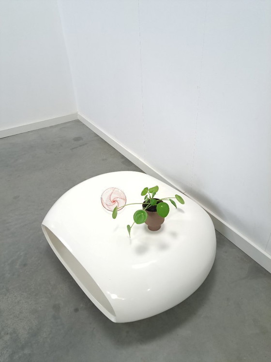 Image 1 of White Space Age oval round table with open compartment