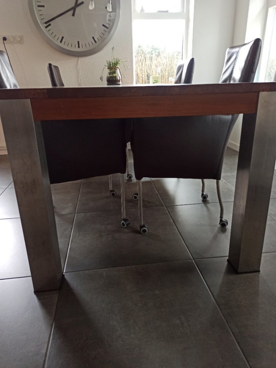 Image 1 of Mesa de comedor