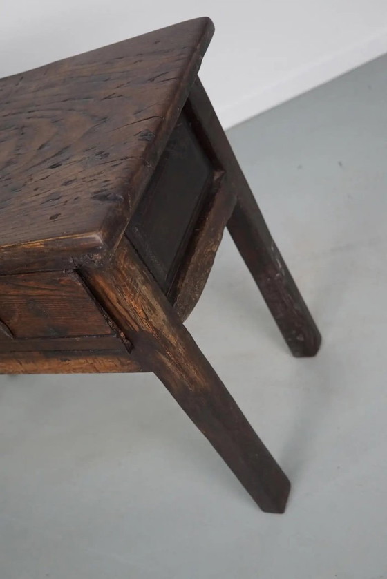 Image 1 of Antiker spanischer Beistelltisch/Konsolentisch im Landhausstil aus Kastanienholz, 18. Jahrhundert