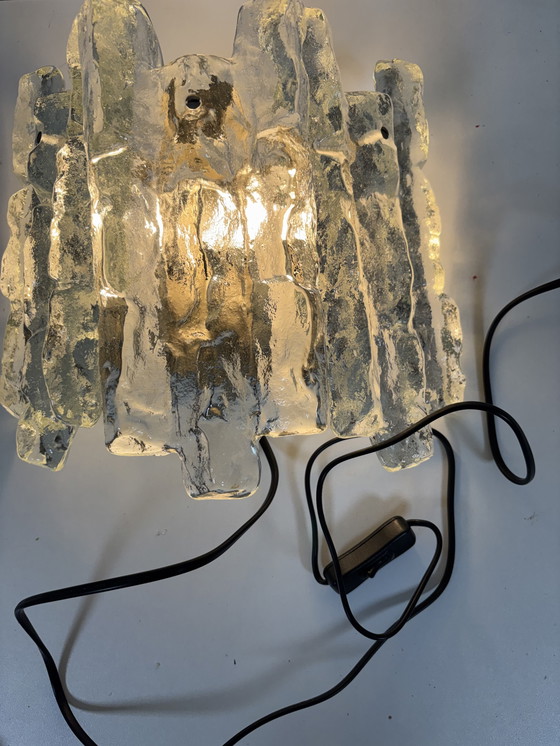 Image 1 of Lampe à baguette ijsglas, sur porte double J.T. Kalmar à Oostenrijk, jaren 60 sur 70.