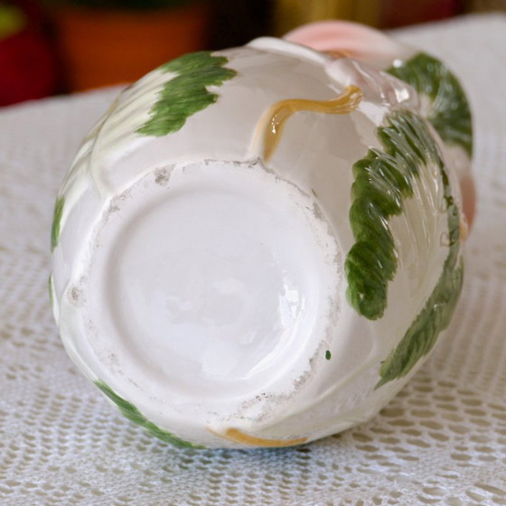 Image 1 of Vaso vintage con giglio di arum dipinto a mano