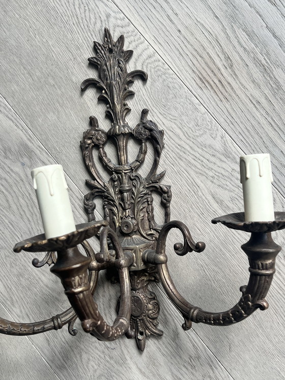 Image 1 of Antiche lampade da parete in bronzo in stile rococò francese - Coppia