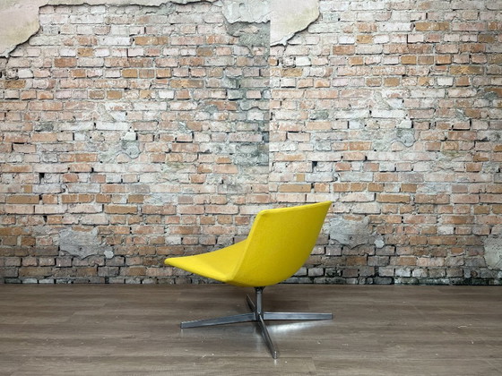 Image 1 of Arper Catifa 60 Lounge Chair gialla