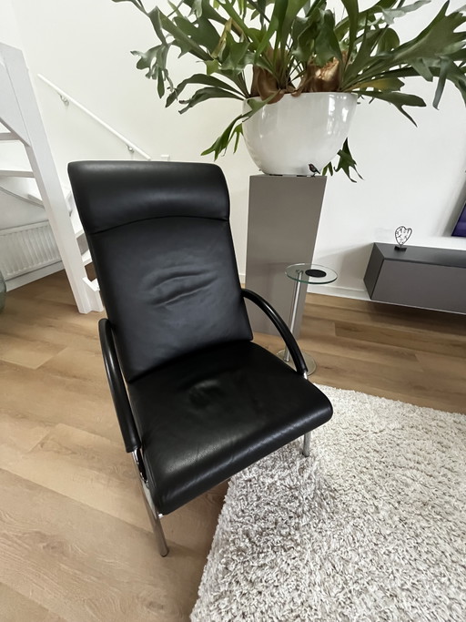 IP Design Curve Zwart Leren Fauteuil Ment Inschuifbare Voetensteun – Leather, Metal