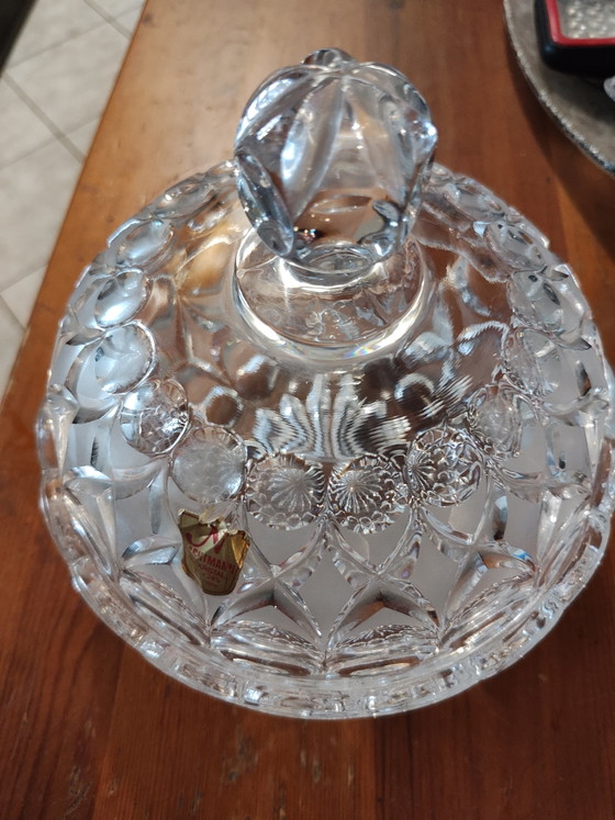 Image 1 of Le porte-bonbons en cristal au plomb est produit par la marque allemande Nachtmann.