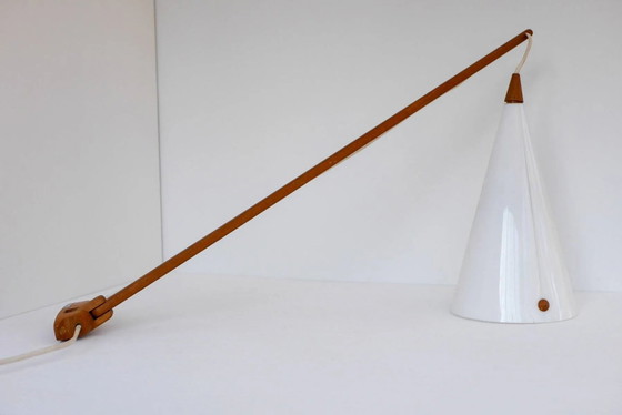 Image 1 of Applique murale suédoise en teck, style milieu du siècle, conçue par Uno et Östen Kristiansson pour Luxus, années 1960