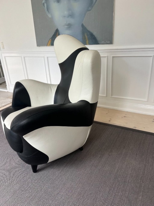 Fauteuil Alessandra original de Moroso par Javier Mariscal - Cuir noir et blanc
