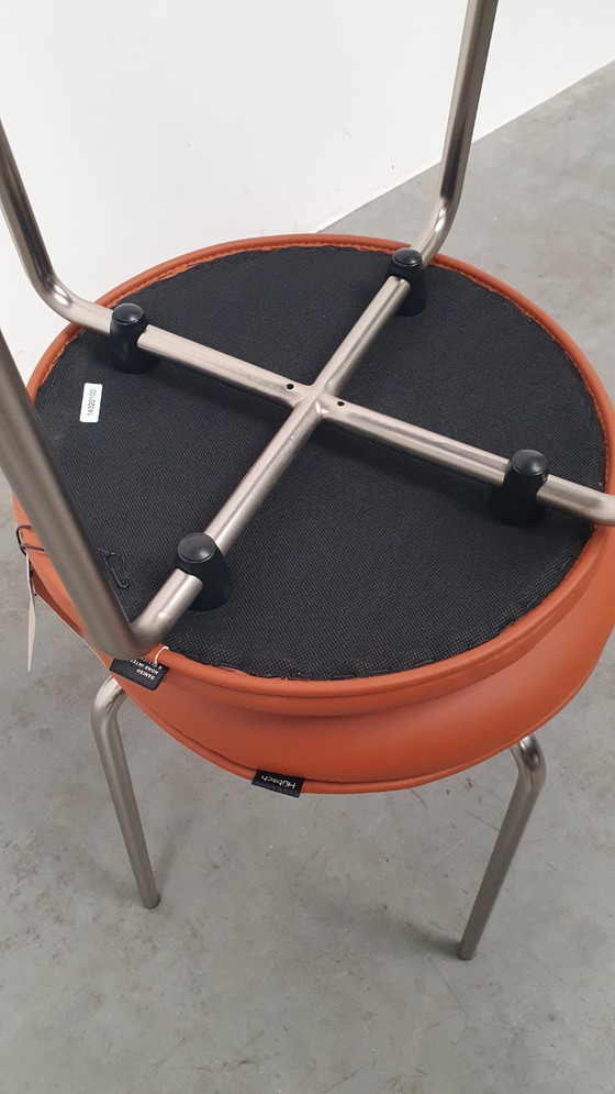 Image 1 of 2 taburetes apilables de bar Hübsch Design en color coñac/níquel marrón