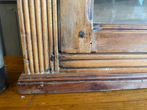 Image 1 of Vitrine suspendue, meuble de collection, meuble de toilette, antiquité française