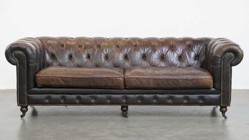 Luxury cowhide leather 3-seater chesterfield sofa on wheels