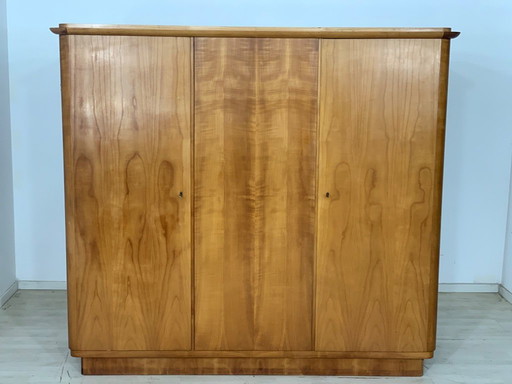 Mid - Century linen cupboard Wardrobe Wardrobe vintage