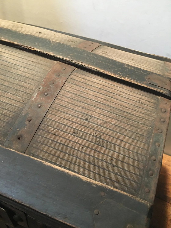 Baúl de viaje negro con tapa de tela – Armarios de almacenamiento, Madera, Vintage (photo 11 of 12)