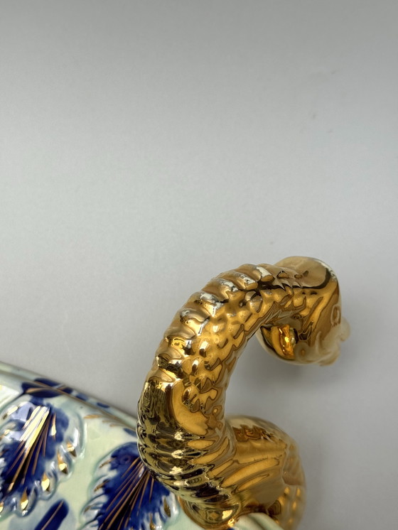 Image 1 of Große handbemalte Schale von H. Bequet mit vergoldeten Drachengriffen