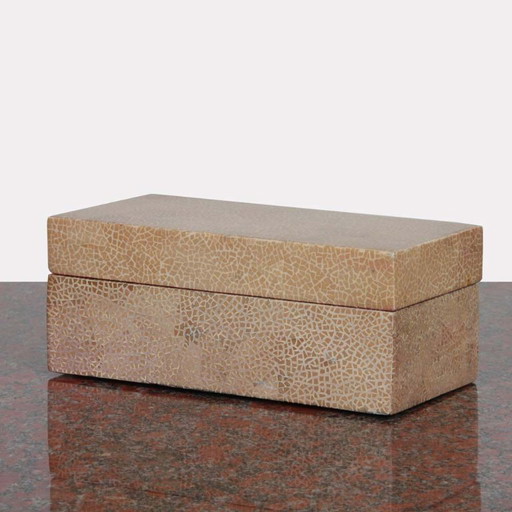 Eggshell lacquer box, late 20th century work