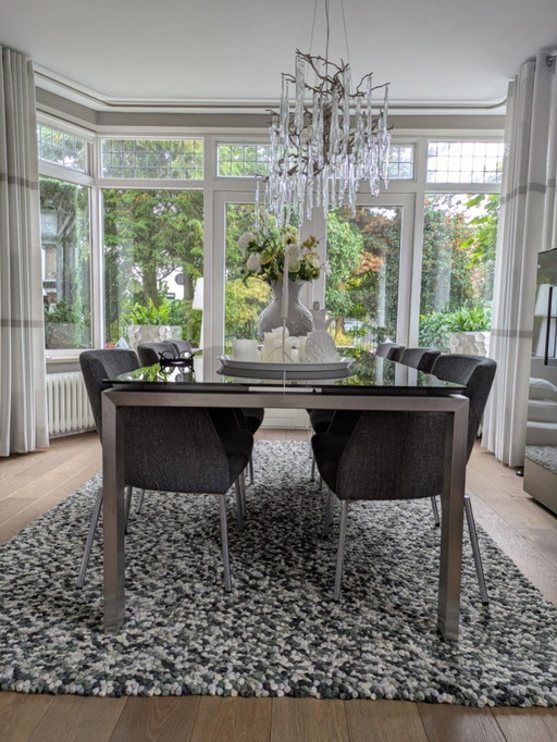 Dining room set from Karat
