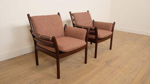 Set of 2 vintage armchairs | Illum Wikkelsø for Silkeborg | Model Genius | Mahogany