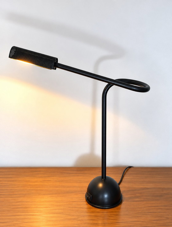 Vintage black desk lamp – 80s design – Luxo, Table lamps, Metal (photo 6 of 12)