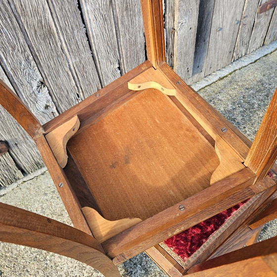 Image 1 of 2 chaises de salle à manger Art Déco - Chaises anciennes en noyer sculpté à la main - Années 1920