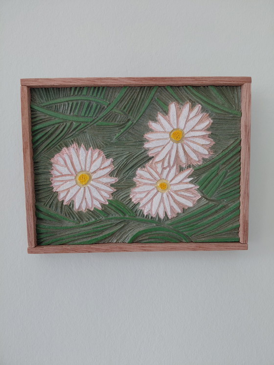 Image 1 of Daisies" Gallery Suncorner
