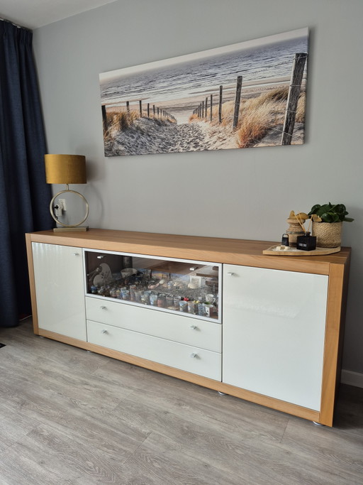 Hülsta Xelo design dressoir – walnoothout & hoogglans wit glas