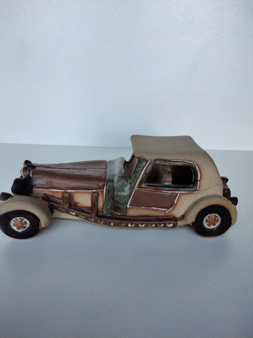 Vintage auto van keramiek 